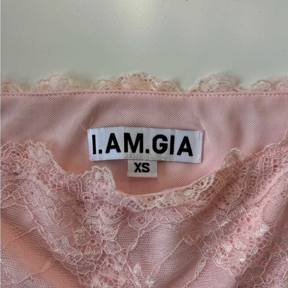 Lace Trim Mini Skirt in Light Pink - Picture 3 of 3